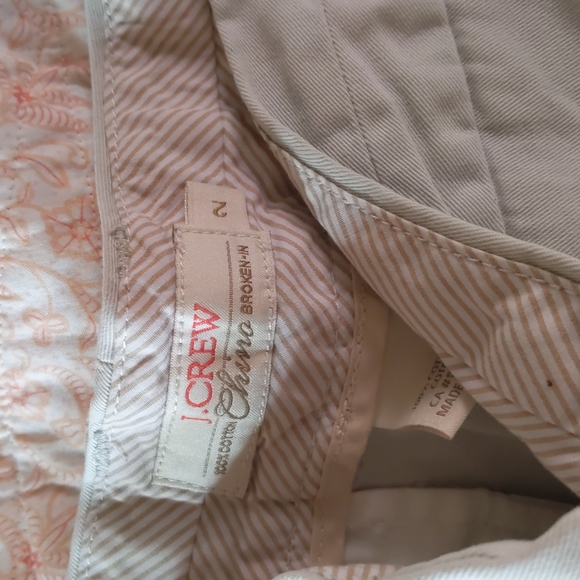 J crew shorts low rise 3 inch shorts - Picture 2 of 3